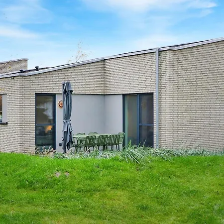 2 Bedroom Front In Lembruch-duemmer * Lembruch