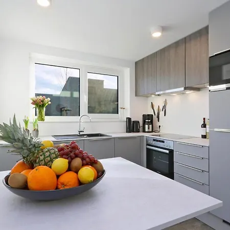 2 Bedroom Front In Lembruch-duemmer Vakantiehuis